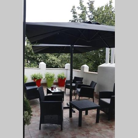 Rock - Studio With 30M2 Terrace Βελιγράδι Εξωτερικό φωτογραφία