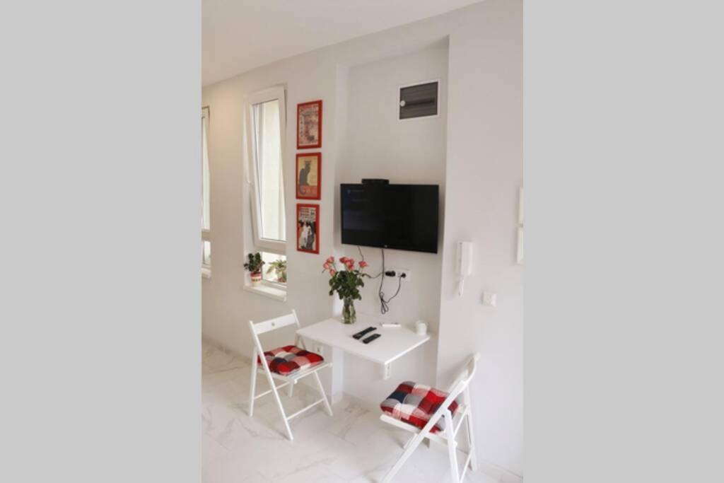 Rock - Studio With 30M2 Terrace Βελιγράδι Εξωτερικό φωτογραφία