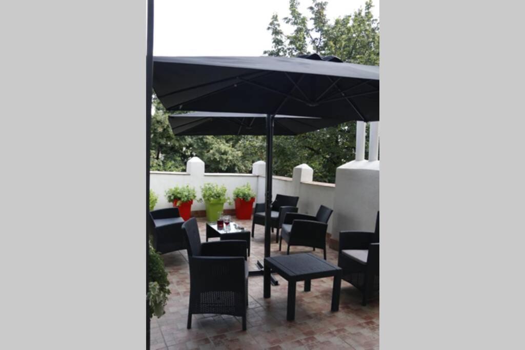 Rock - Studio With 30M2 Terrace Βελιγράδι Εξωτερικό φωτογραφία